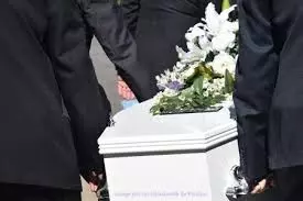 Très chères obsèques : enquête sur le business de la mort