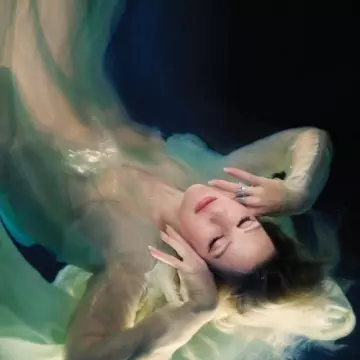 Ellie Goulding - Higher Than Heaven( Deluxe) [Albums]